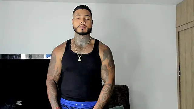 Snapshot of Exotic_tatto27121 chatting on 03.27.26 Exotic tatto27121 online show from 03.27.26