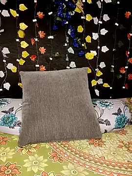 Sony-Model online show from 10.04.25