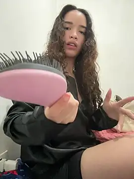 Snapshot of kathott chatting on 06.18.26 kathott online show from 06.18.26