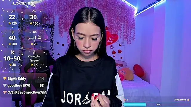 Snapshot of cat_kitty18_ chatting on 02.15.25 cat kitty18 online show from 02.15.25