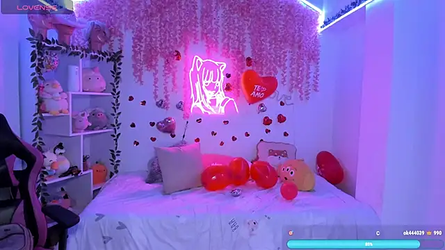 Snapshot of cat_kitty18_ chatting on 02.18.25 cat kitty18 online show from 02.18.25