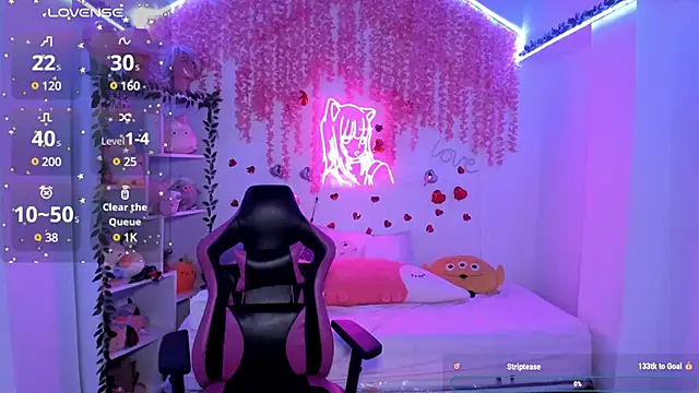 Snapshot of cat_kitty18_ chatting on 02.28.25 cat kitty18 online show from 02.28.25