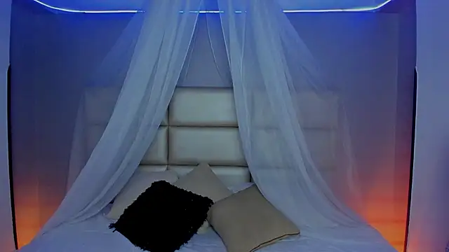 Snapshot of cat_kitty18_ chatting on 03.06.26 cat kitty18 online show from 03.06.26