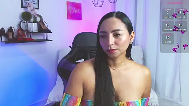 Emmi Cam online show from 05.08.26