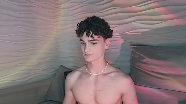 Snapshot of adam_21cm__ chatting on 12.14.24 adam 21cm online show from 12.14.24