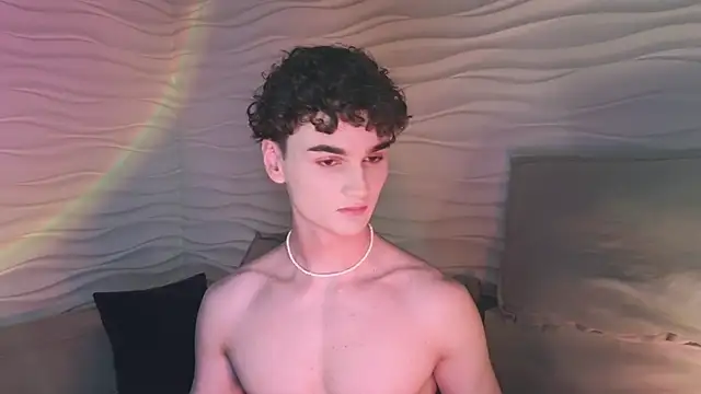 Snapshot of adam_21cm__ chatting on 12.19.24 adam 21cm online show from 12.19.24