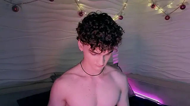 Snapshot of adam_21cm__ chatting on 12.29.24 adam 21cm online show from 12.29.24