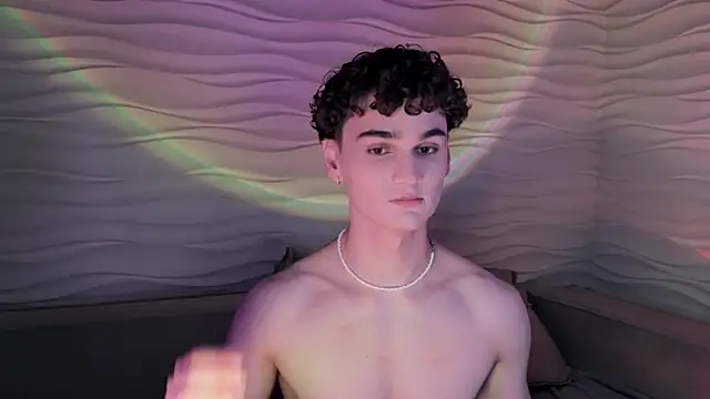 Snapshot of adam_21cm__ chatting on 02.04.25 adam 21cm online show from 02.04.25