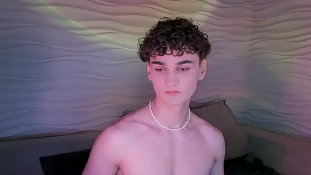 Snapshot of adam_21cm__ chatting on 02.07.25 adam 21cm online show from 02.07.25