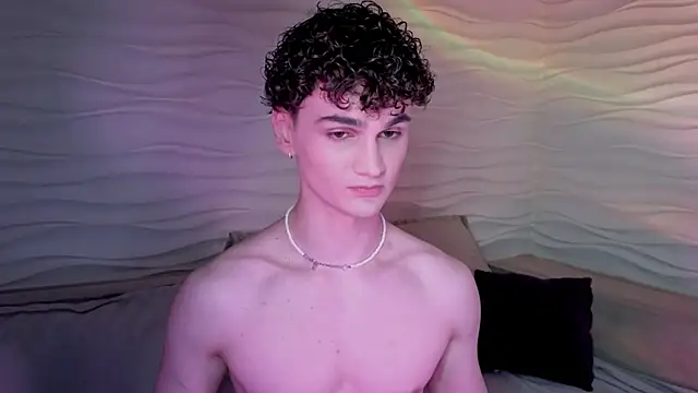 Snapshot of adam_21cm__ chatting on 02.09.25 adam 21cm online show from 02.09.25