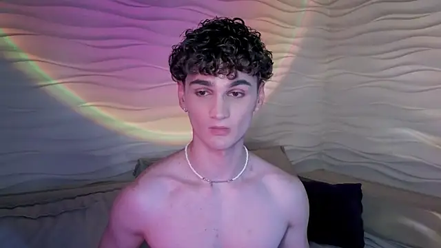 Snapshot of adam_21cm__ chatting on 02.09.25 adam 21cm online show from 02.09.25