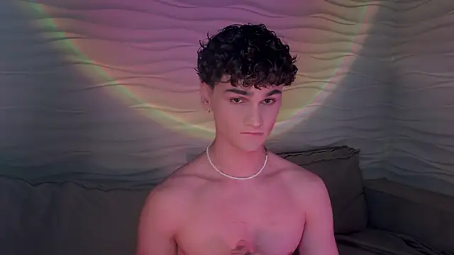 Snapshot of adam_21cm__ chatting on 02.16.25 adam 21cm online show from 02.16.25