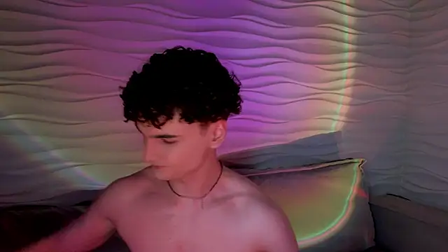 Snapshot of adam_21cm__ chatting on 03.12.25 adam 21cm online show from 03.12.25