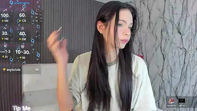 Snapshot of andy_bell_x chatting on 12.15.25 andy bell x online show from 12.15.25