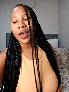 DrippinCaramelCutie online show from 05.05.26