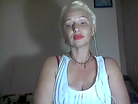 Snapshot of MaryJane441 chatting on 09.25.25 MaryJane441 online show from 09.25.25