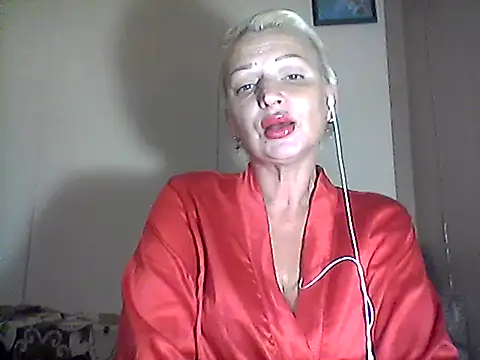 Snapshot of MaryJane441 chatting on 10.08.25 MaryJane441 online show from 10.08.25