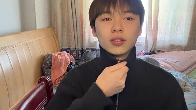 Snapshot of xiaottt1918 chatting on 01.15.25 xiaottt1918 online show from 01.15.25