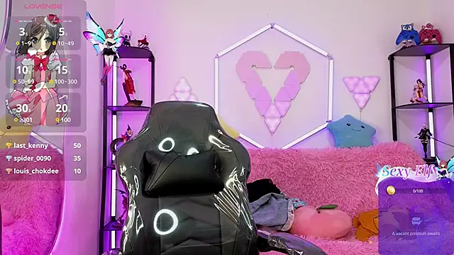 littlevixen18 online show from 03.19.25