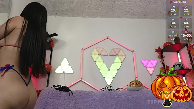 littlevixen18 online show from 10.28.25