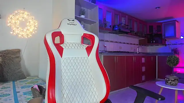 honey fox1 online show from 01.28.25