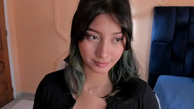 Snapshot of Yazmin_rouse chatting on 01.03.25 Yazmin rouse online show from 01.03.25