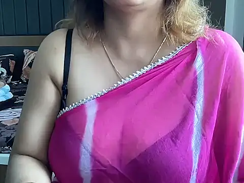 Snapshot of sassypooja chatting on 12.27.24 sassypooja online show from 12.27.24