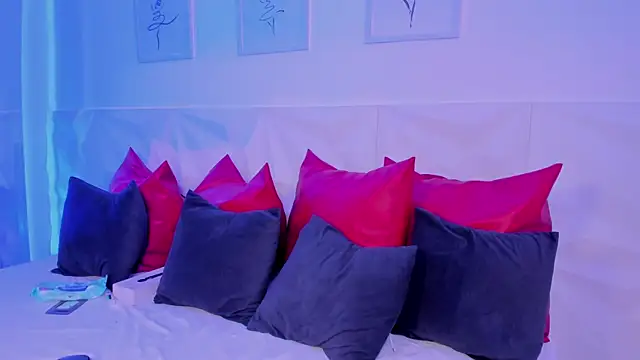 scarlet castro online show from 04.25.26