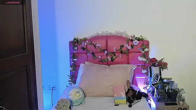 SexyNaf online show from 10.27.25