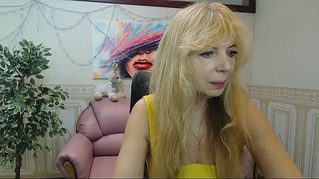 Anna Diax online show from 02.04.25