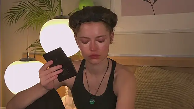 AshleyDouglas online show from 01.23.25