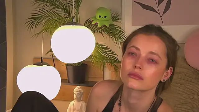 AshleyDouglas online show from 01.28.25