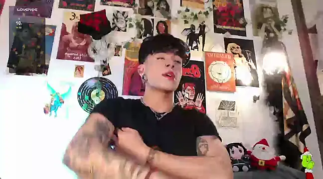 Mathew stardust online show from 12.28.24