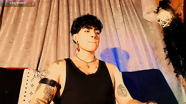 Mathew stardust online show from 10.04.25