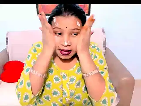 Snapshot of kendracox21 chatting on 02.18.26 kendracox21 online show from 02.18.26