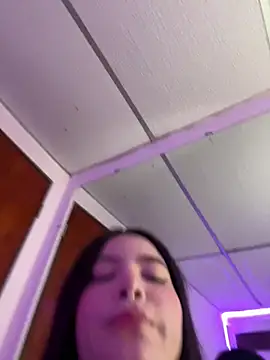 Snapshot of annaharper- chatting on 02.12.26 annaharper- online show from 02.12.26