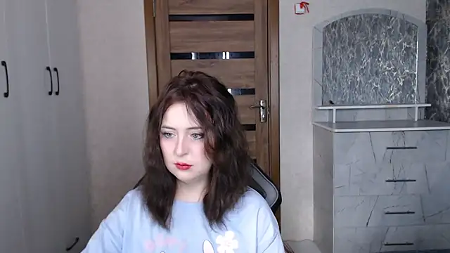 Kristy-Max online show from 11.04.25