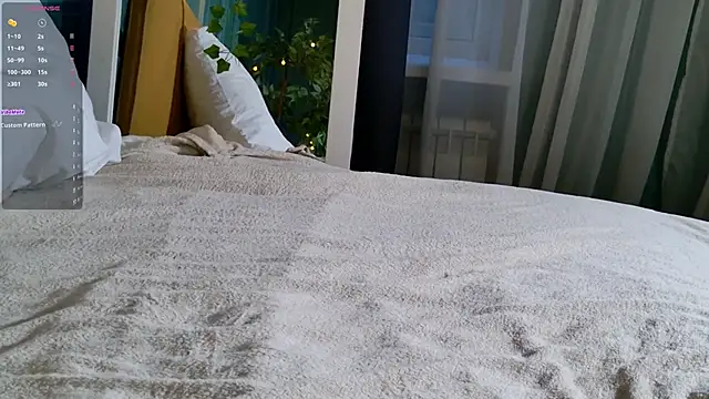 SunnyRisha online show from 10.10.25