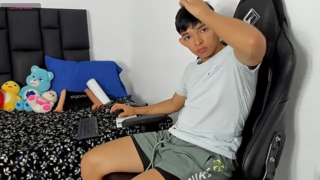Tonny twink  online show from 07.06.26