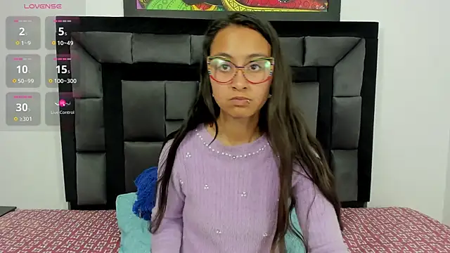 tatiana valencia online show from 01.04.25