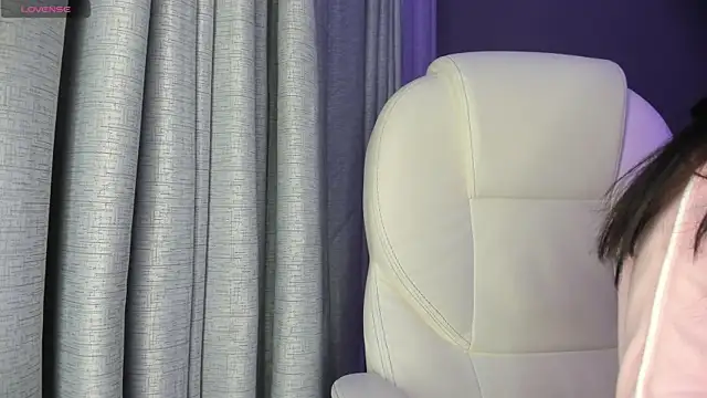 Giovanna oliveira online show from 10.10.25