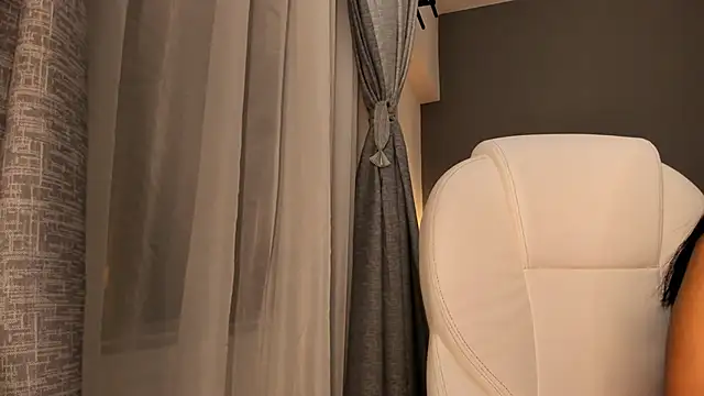 Giovanna oliveira online show from 10.27.25