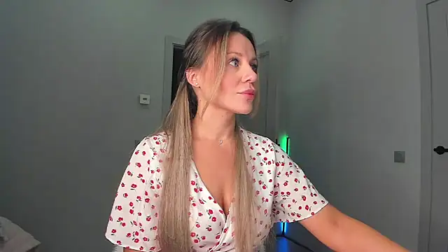  cometoseeme  online show from 11.14.25