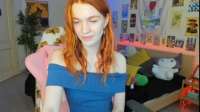 Snapshot of Sunny_Elly chatting on 03.18.25 Sunny Elly online show from 03.18.25