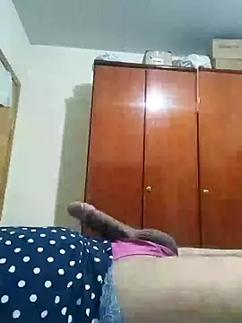 Snapshot of roladuraPr chatting on 12.21.24 roladuraPr online show from 12.21.24