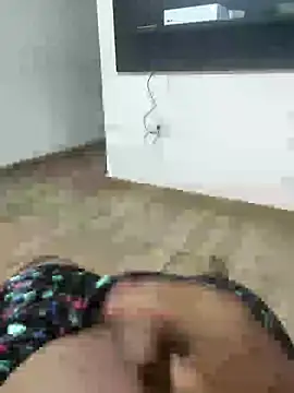 Snapshot of roladuraPr chatting on 01.08.25 roladuraPr online show from 01.08.25