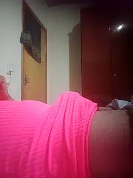 Snapshot of roladuraPr chatting on 03.09.25 roladuraPr online show from 03.09.25