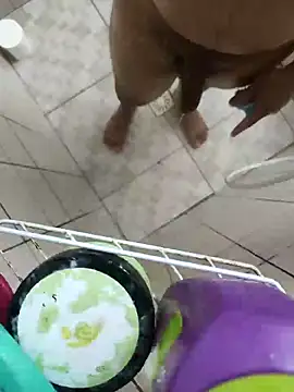 Snapshot of roladuraPr chatting on 09.08.25 roladuraPr online show from 09.08.25