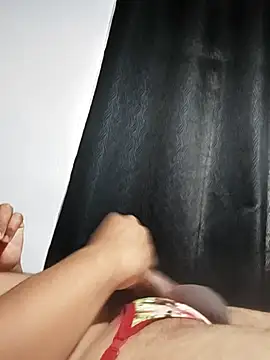 Snapshot of roladuraPr chatting on 11.08.25 roladuraPr online show from 11.08.25