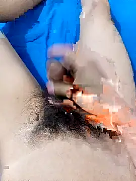 MikaVera online show from 11.15.25